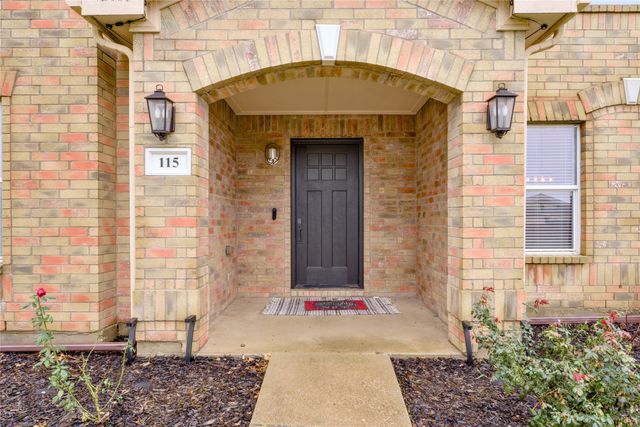 115 Tiger Trail, Cedar Hill, TX 75104