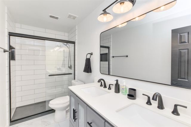 115 Tiger Trail, Cedar Hill, TX 75104