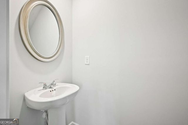 4437 Ben Hill Road, Atlanta, GA 30349