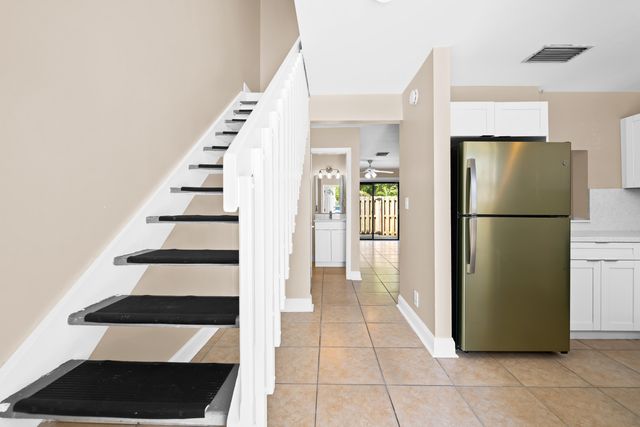 3281 E Golf Boulevard 4, Pompano Beach, FL 33064