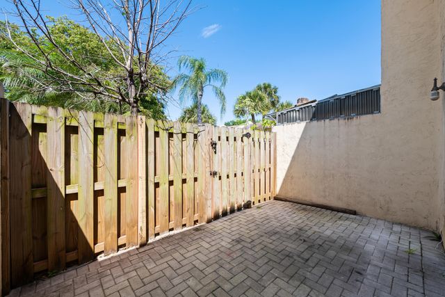 3281 E Golf Boulevard 4, Pompano Beach, FL 33064