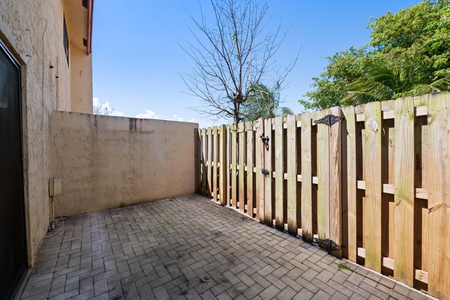 3281 E Golf Boulevard 4, Pompano Beach, FL 33064