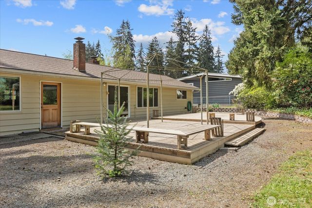 2625 241st Place SW, Brier, WA 98036