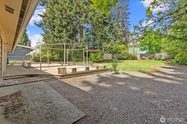 2625 241st Place SW, Brier, WA 98036