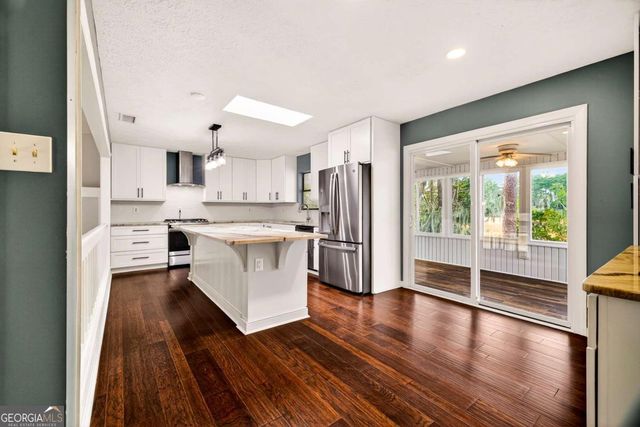 314 Mill Run Road, Richmond Hill, GA 31324