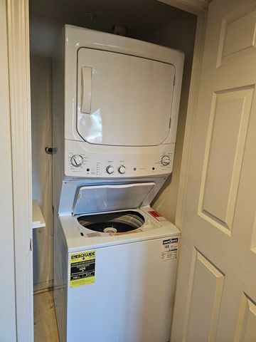 405 W Front Street 3-207, Wheaton, IL 60187