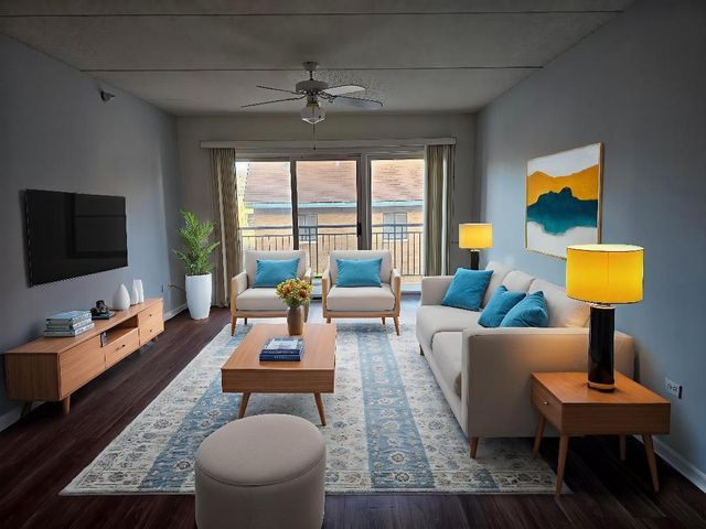 405 W Front Street 3-207, Wheaton, IL 60187