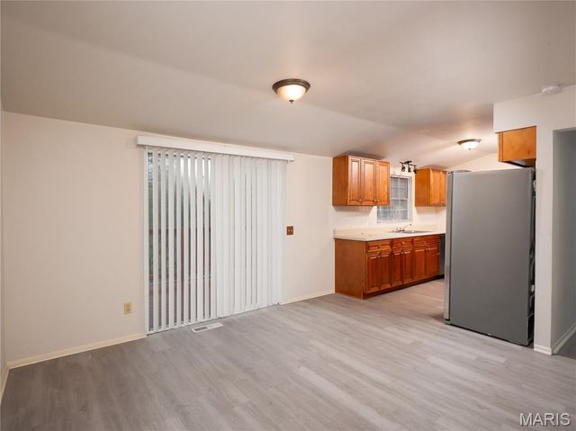 10636 Roanna Lane, St Louis, MO 63128