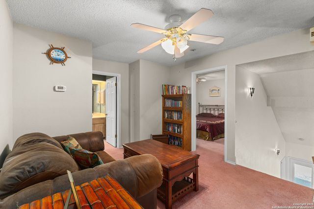 25735 Green River, San Antonio, TX 78260