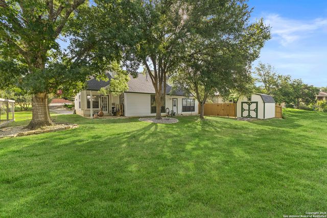 25735 Green River, San Antonio, TX 78260