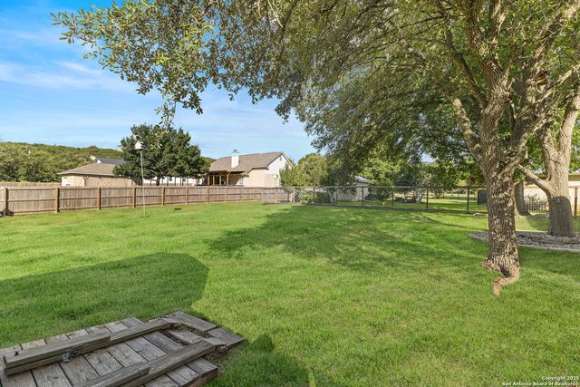 25735 Green River, San Antonio, TX 78260