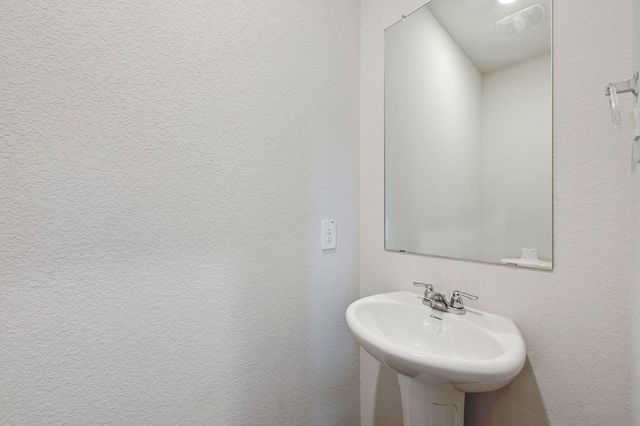164 Frogmore LOOP, Kyle, TX 78640