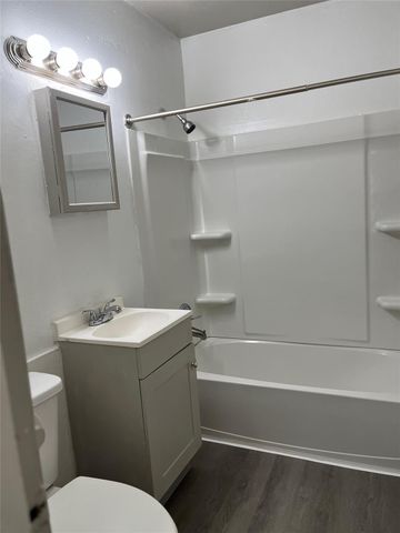 508 Honeysuckle Drive, La Marque, TX 77568