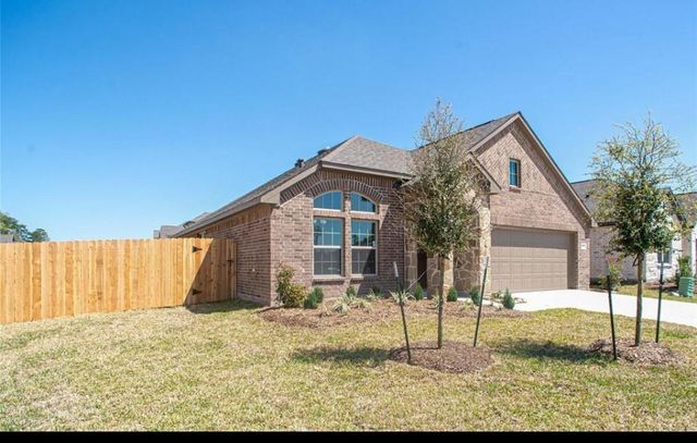 2926 Grand Hawthorne Road, Conroe, TX 77385