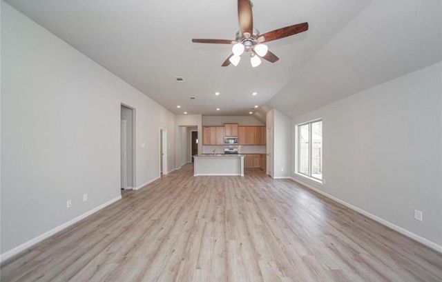 2926 Grand Hawthorne Road, Conroe, TX 77385