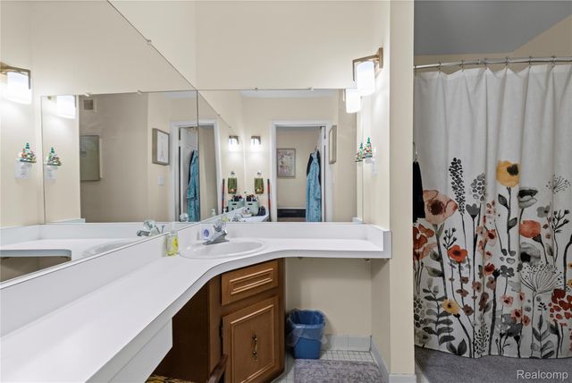 8309 Colony Drive, Grosse Ile Township, MI 48138