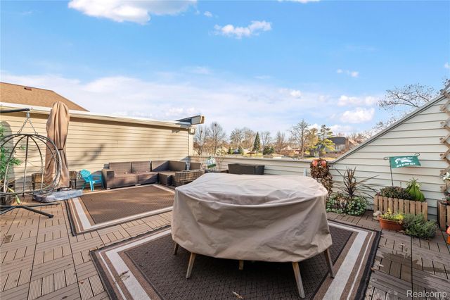 8309 Colony Drive, Grosse Ile Township, MI 48138