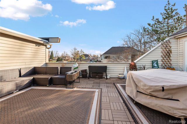 8309 Colony Drive, Grosse Ile Township, MI 48138