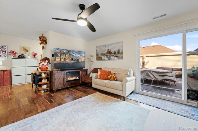 8309 Colony Drive, Grosse Ile Township, MI 48138