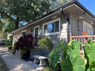 702 Newton Street, Baldwin City, KS 66006