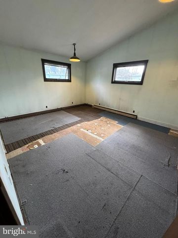 2035 HALFMOON VALLEY RD, Port Matilda, PA 16870