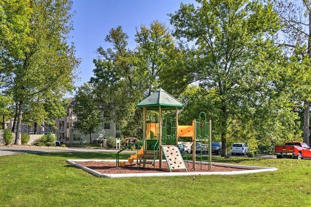 570 Abby Lane 3, Branson, MO 65616