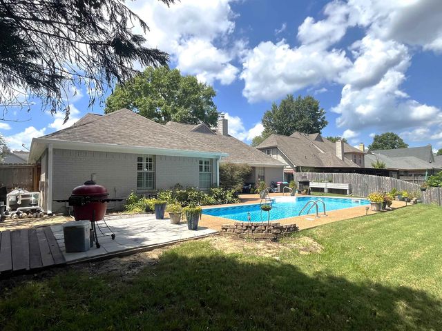 3052 LONG BRIDGE CV, Lakeland, TN 38002