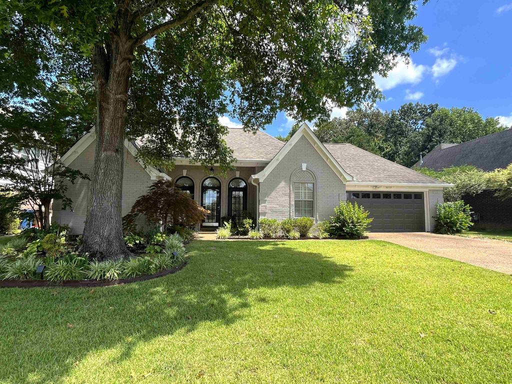 3052 LONG BRIDGE CV, Lakeland, TN 38002