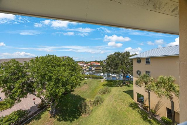 1125 PINELLAS BAYWAY S 305, St Petersburg, FL 33715