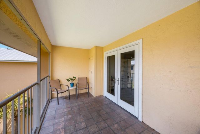 1125 PINELLAS BAYWAY S 305, St Petersburg, FL 33715