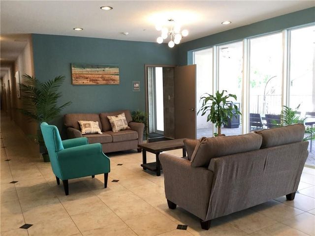 1558 NE 34th Court 3c, Oakland Park, FL 33334