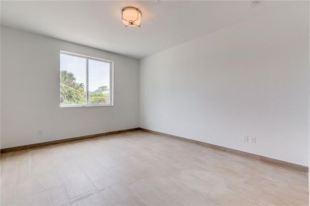 1558 NE 34th Court 3c, Oakland Park, FL 33334