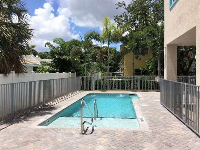 1558 NE 34th Court 3c, Oakland Park, FL 33334