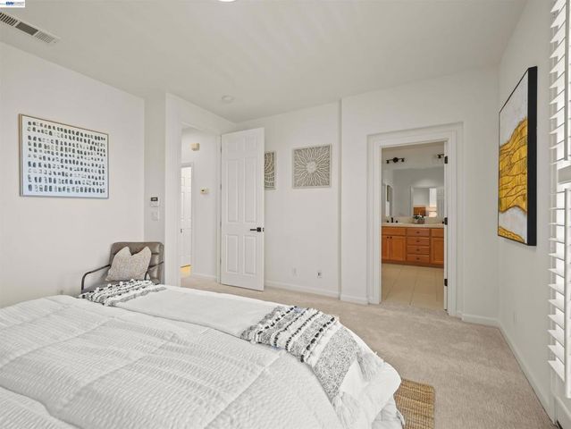 215 Olive Hill Dr, San Jose, CA 95125