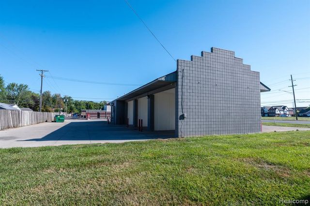 12700 Allen Road, Taylor, MI 48180