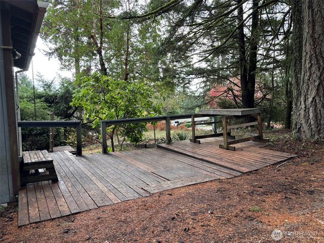 20 NE Saber Drive, Belfair, WA 98528