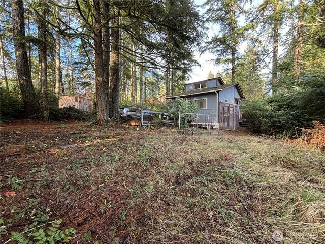 20 NE Saber Drive, Belfair, WA 98528