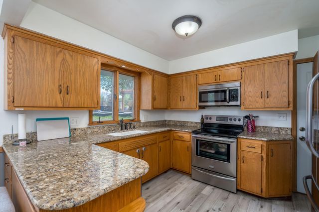 110 S Belmont Drive, Mankato, MN 56001