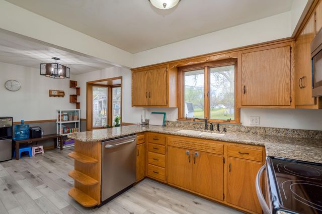 110 S Belmont Drive, Mankato, MN 56001