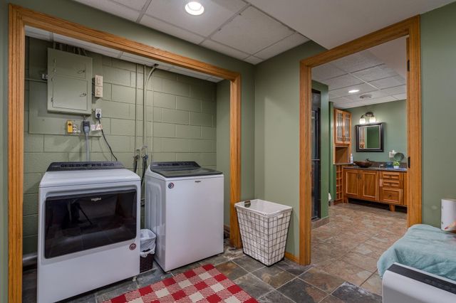 110 S Belmont Drive, Mankato, MN 56001