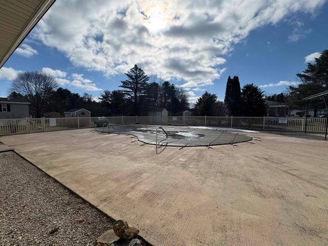 5 Monadnock Drive, Rochester, NH 03867