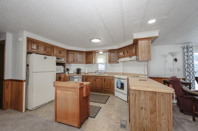 5 Monadnock Drive, Rochester, NH 03867