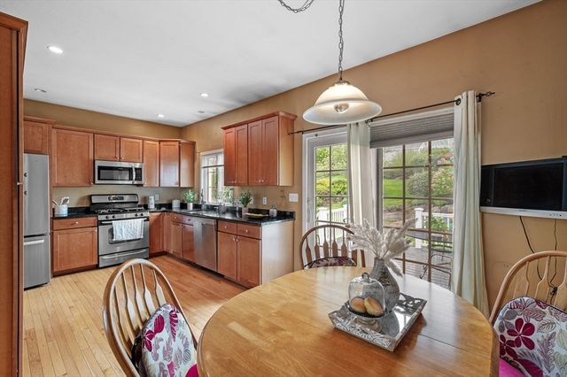 1 Bridle Path Rd, Lynn, MA 01904