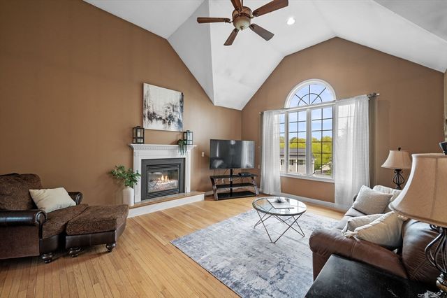 1 Bridle Path Rd, Lynn, MA 01904
