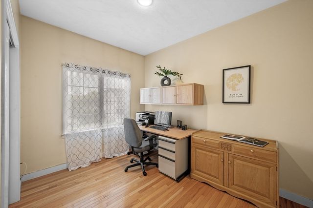1 Bridle Path Rd, Lynn, MA 01904