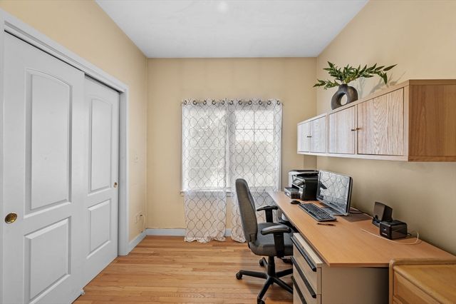1 Bridle Path Rd, Lynn, MA 01904