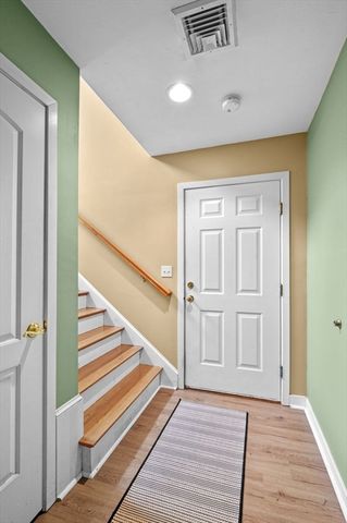 1 Bridle Path Rd, Lynn, MA 01904