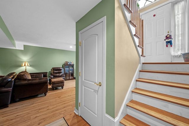 1 Bridle Path Rd, Lynn, MA 01904