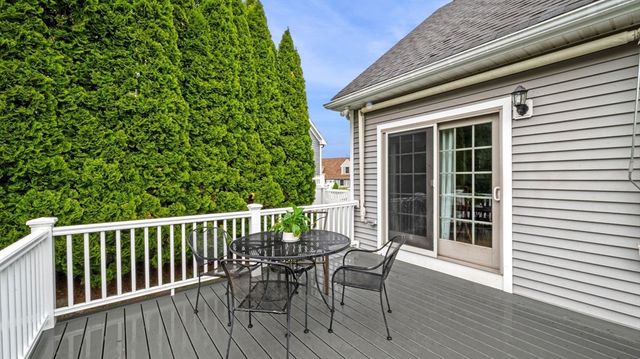 1 Bridle Path Rd, Lynn, MA 01904