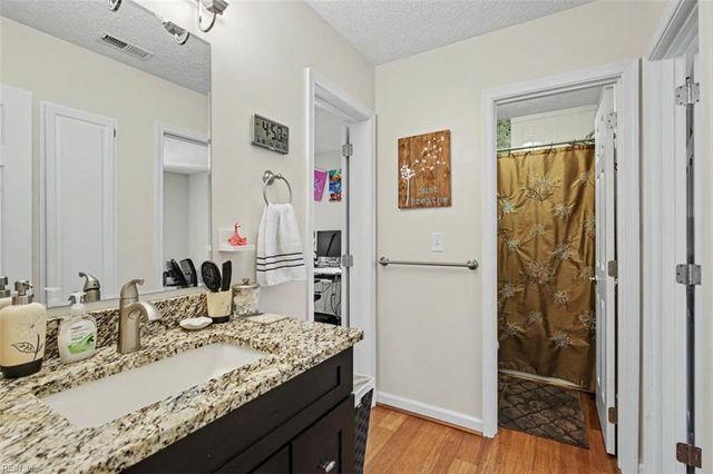 855 Lancaster LN, Newport News, VA 23602